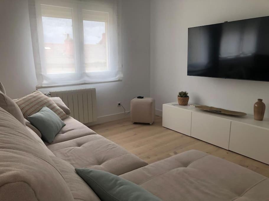 Piso Centrico Con Garaje Privado Gratis Apartman Santender Kültér fotó