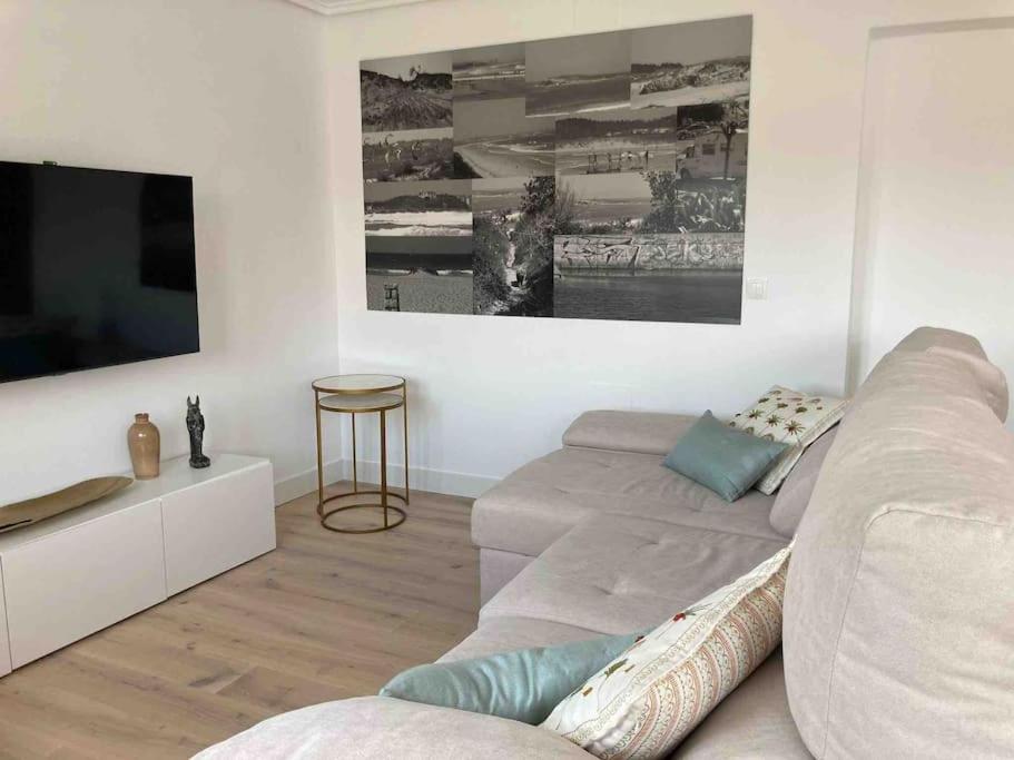 Piso Centrico Con Garaje Privado Gratis Apartman Santender Kültér fotó