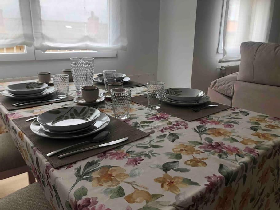 Piso Centrico Con Garaje Privado Gratis Apartman Santender Kültér fotó