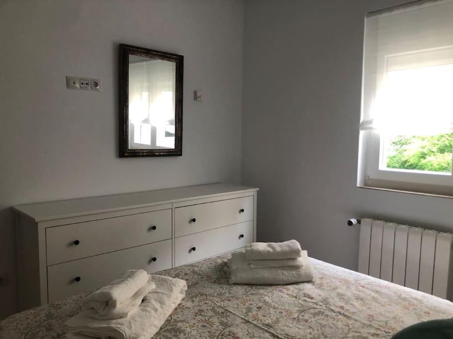 Piso Centrico Con Garaje Privado Gratis Apartman Santender Kültér fotó